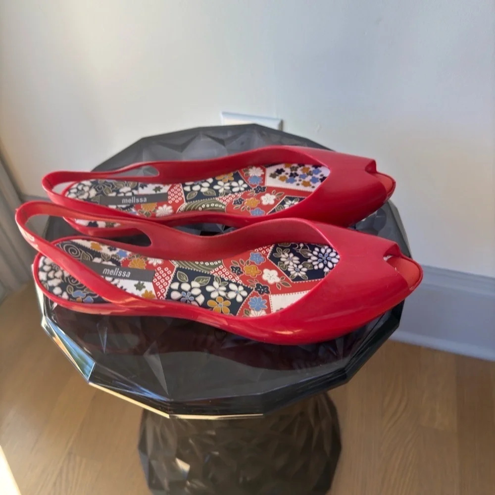 Melissa Zen Rubber Sandals Red - Picture 8 of 8